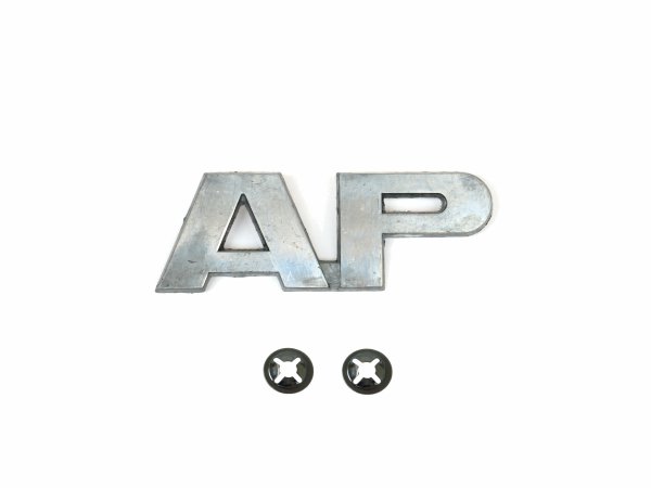 Schriftzug "AP" Aluminium, blank, mit Befestigung